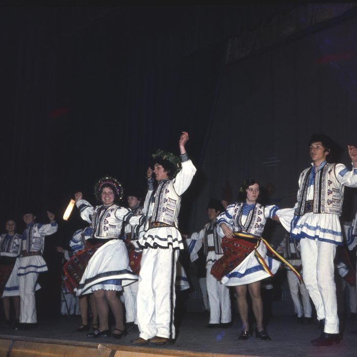 minerva_dn_1977_2221_cantarea_romaniei_baza_judeteana_de_dansuri_cluj_005