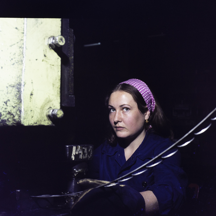 minerva_dn_1977_2232_steagul_rosu_brasov_006