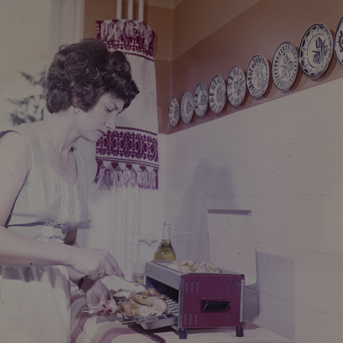 minerva_dn_1977_2239_reclama_gril_007