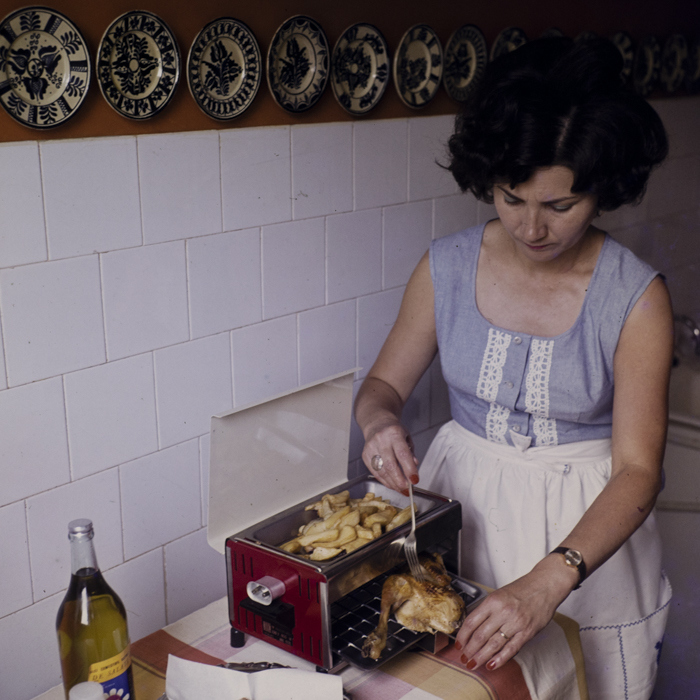 minerva_dn_1977_2239_reclama_gril_008