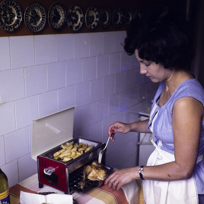 minerva_dn_1977_2239_reclama_gril_011