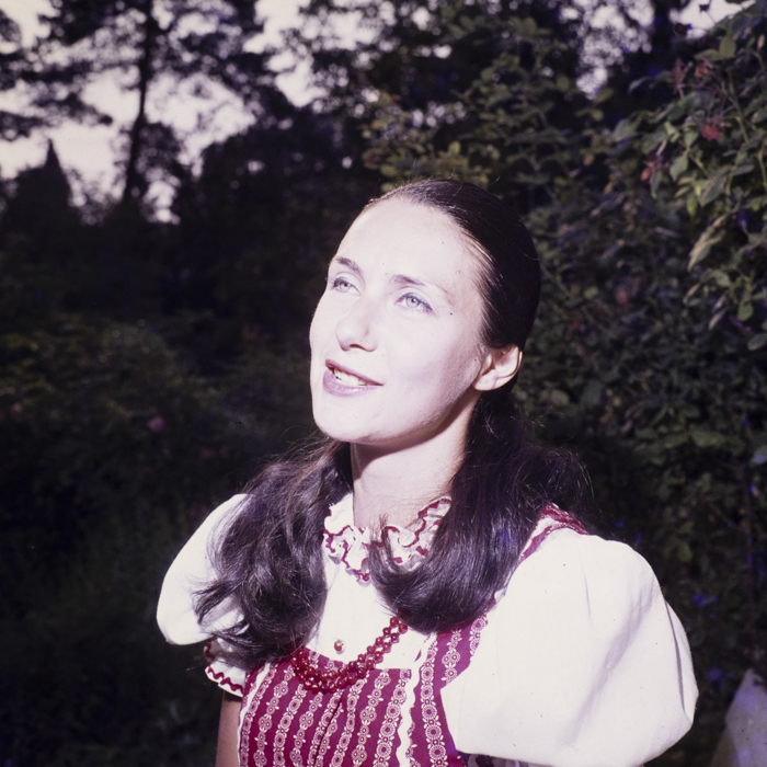 minerva_dn_1977_2254_kiss_ildiko_001