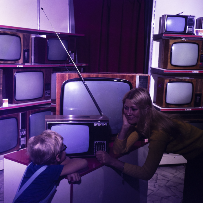 minerva_dn_1977_2266_reclama_t_v_001