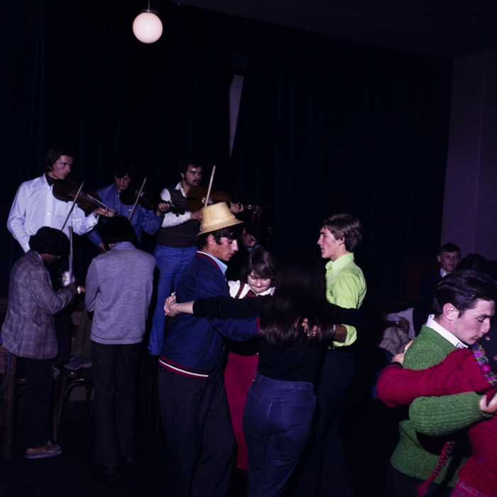 minerva_dn_1977_2281_clubul_tineretului_manastur_003