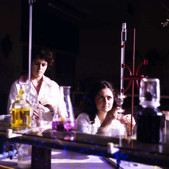 minerva_dn_1977_2285_ramnicu_valcea_oras_duminica_002