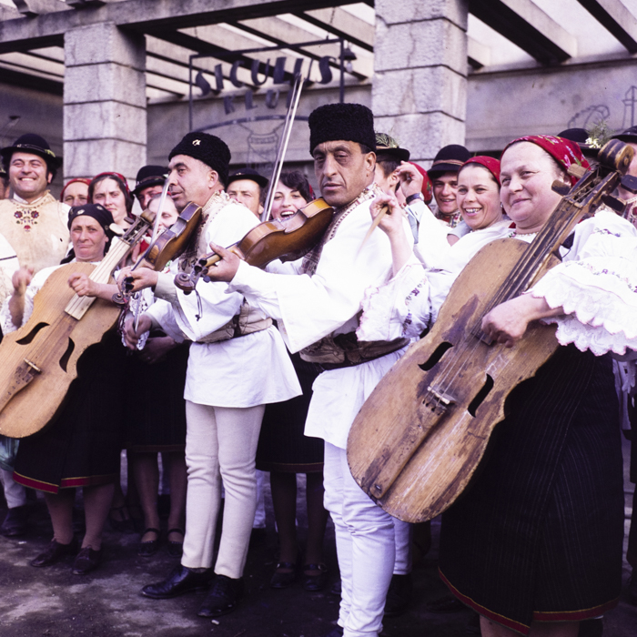 minerva_dn_1978_2309_echipe_artistice_odorhei_016