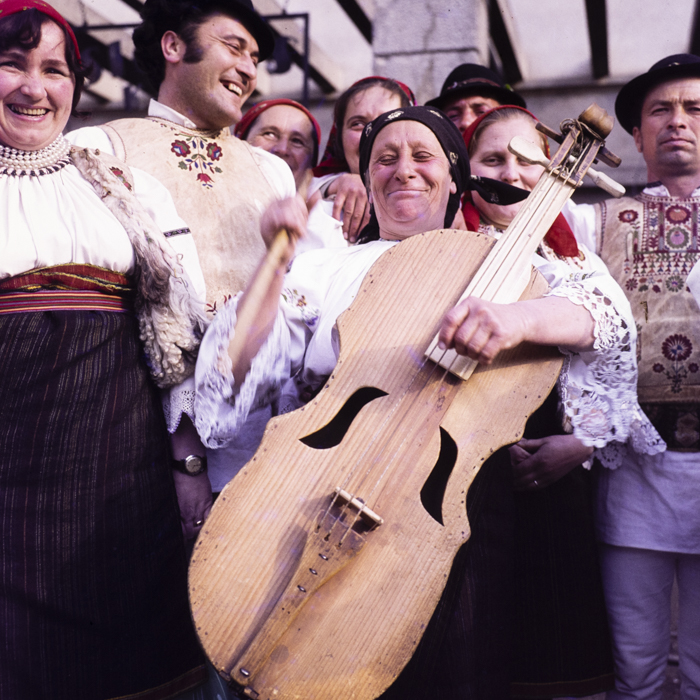 minerva_dn_1978_2309_echipe_artistice_odorhei_020