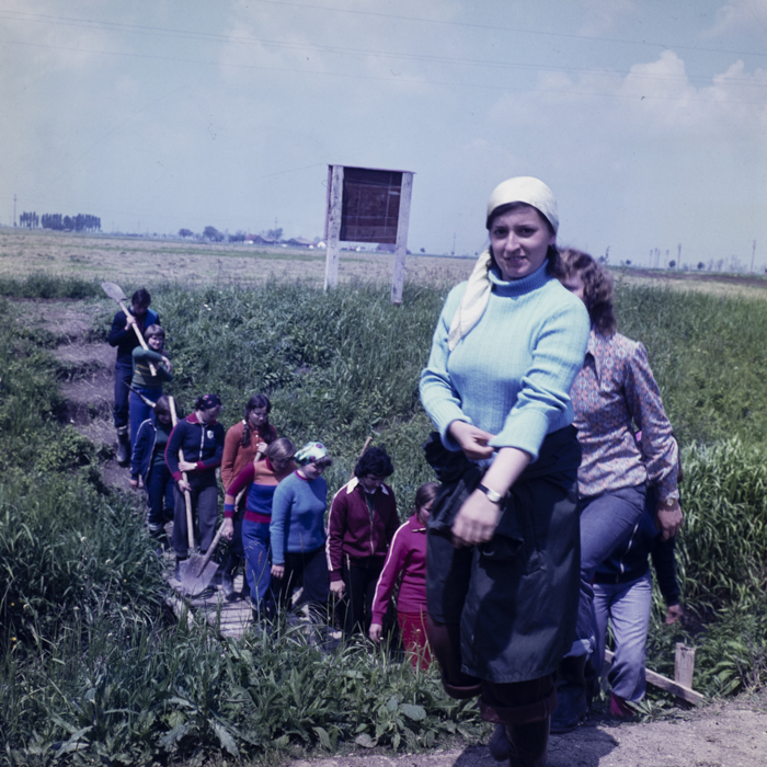 minerva_dn_1978_2326_tinere_003