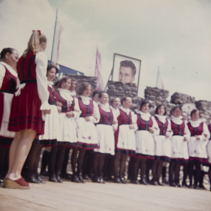 minerva_dn_1978_2357_cantarea_romaniei_009