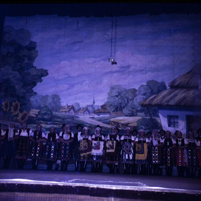 minerva_dn_1978_2367_izvorul_crisului_la_teatru_004
