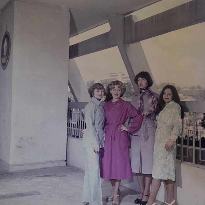 minerva_dn_1979_2395_reclama_confectii_003