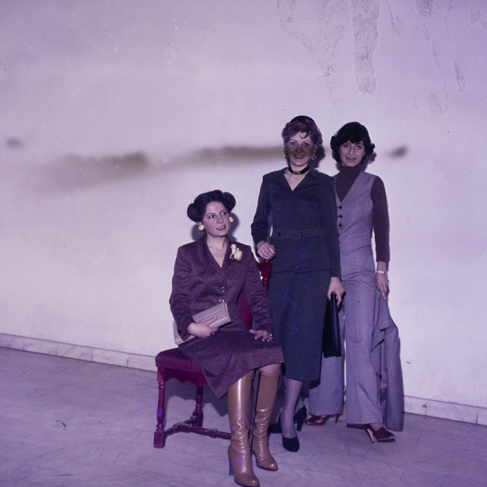 minerva_dn_1979_2449_reclama_comert_central_001