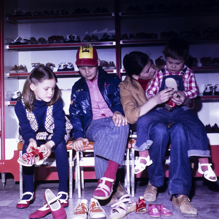 minerva_dn_1980_2482_reclama_001