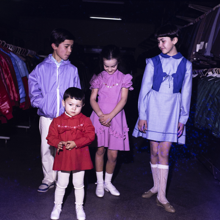 minerva_dn_1984_2777_reclama_confectii_copii_003