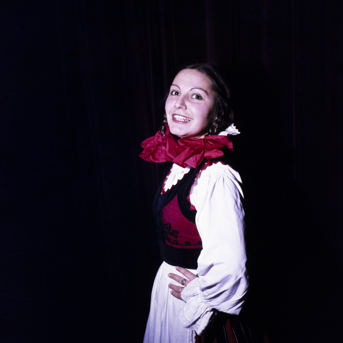 minerva_dn_1984_kimaradt_tanc_002