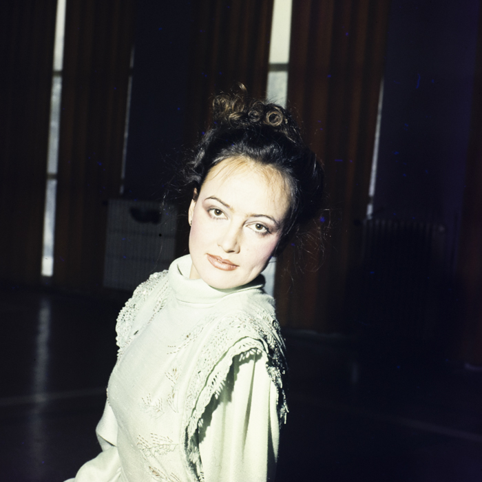 minerva_dn_1985_2762_moda_arta_textila_007