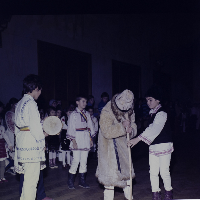 minerva_dn_1985_obiceiuri_de_iarna_009