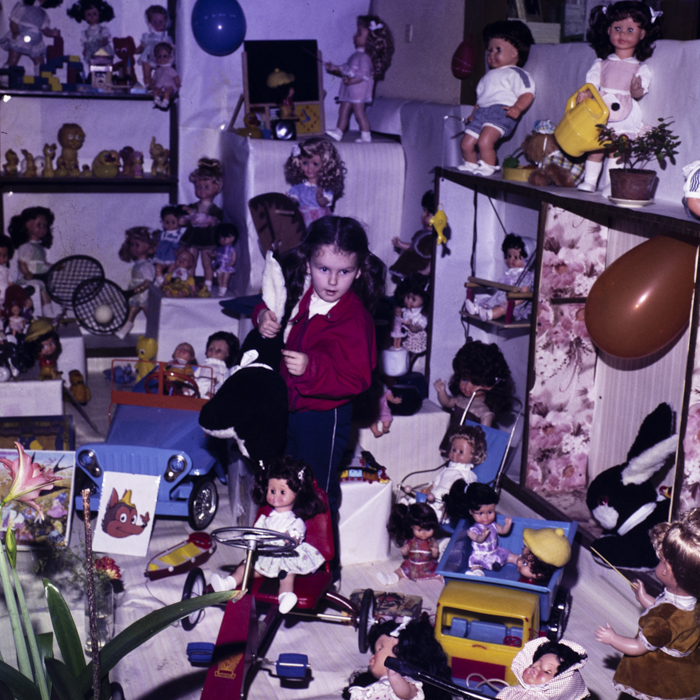 minerva_dn_1987_2905_copii_jucarii_deva_003