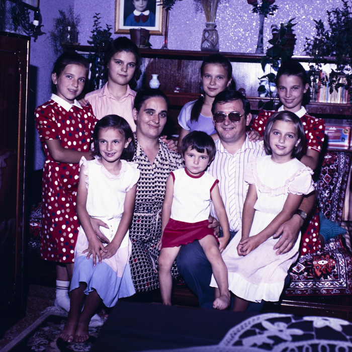 minerva_dn_1988_2935_familia_corpodeanu_001