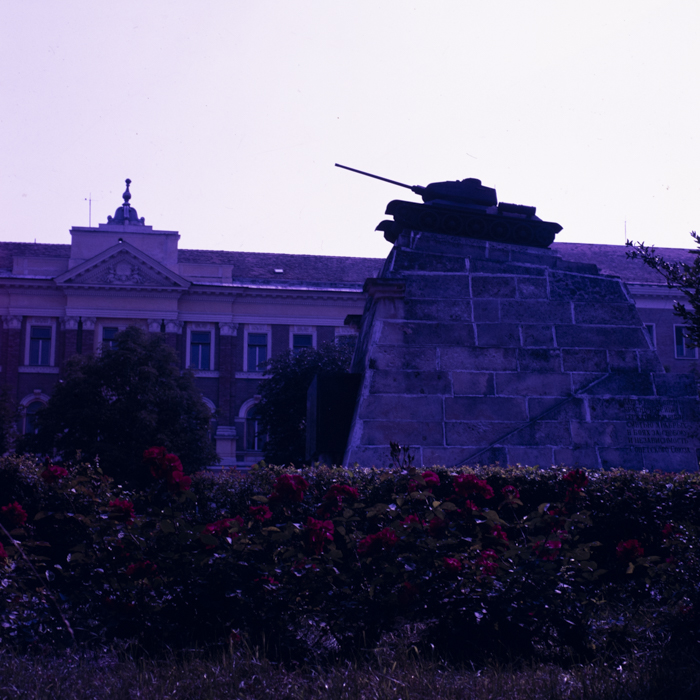 minerva_dn_1988_2939_aspecte_bucuresti_deva_001