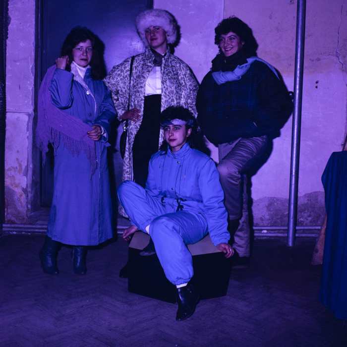 minerva_dn_1988_2956_reclama_confectii_001