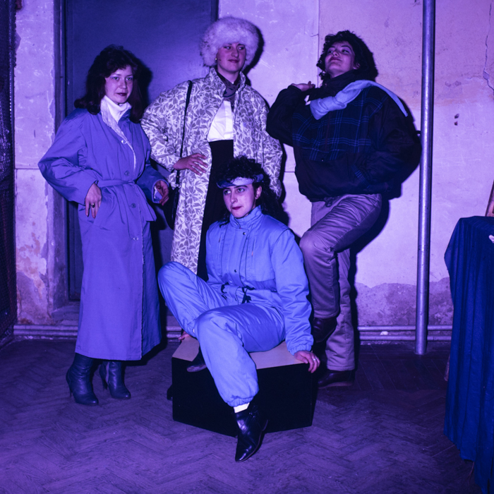 minerva_dn_1988_2956_reclama_confectii_003