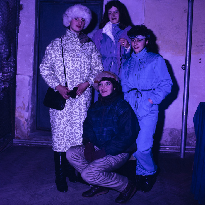 minerva_dn_1988_2956_reclama_confectii_004