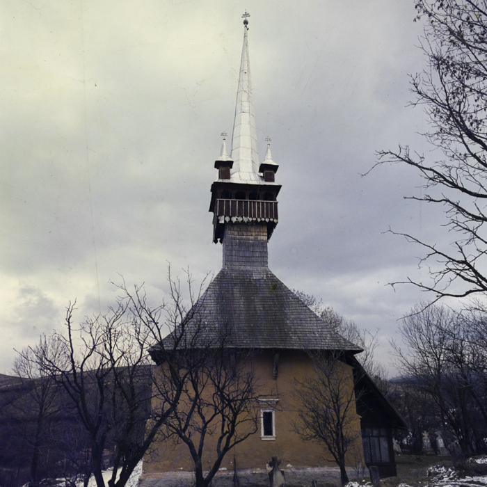 minerva_dn_1990_biserica_003
