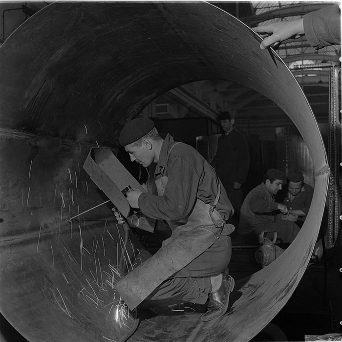 minerva_metalu_rosu_001