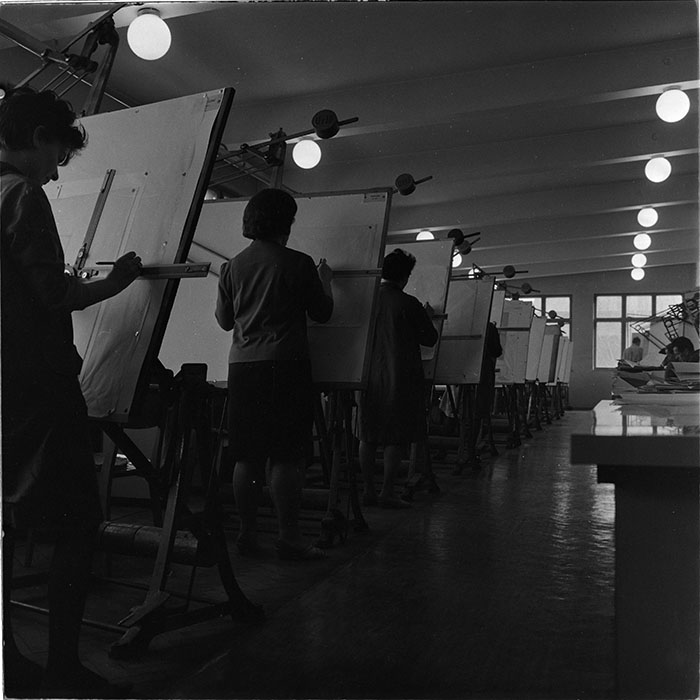 minerva_metalu_rosu_014