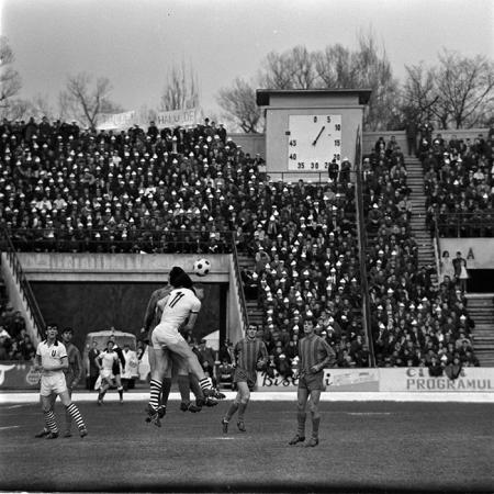 minerva_1967-1973_c6r15_011