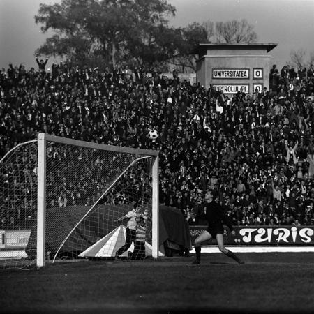 minerva_1967-1973_c6r7_004