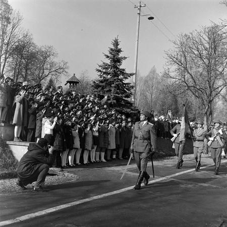 minerva_1972_c4_c7r2_011