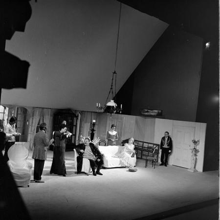 neidentificat|nem azonosított|not identified