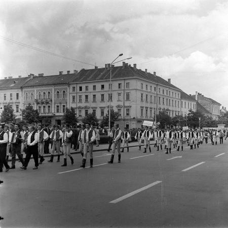 minerva_1973_c1_c9r1_001