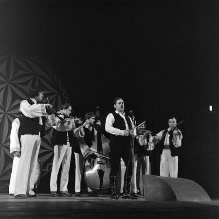 minerva_1978_c2_c3r2_005