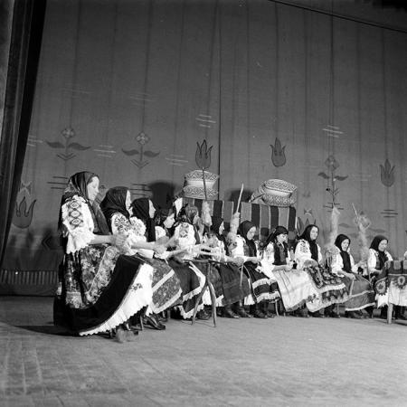 neidentificat|nem azonosított|not identified