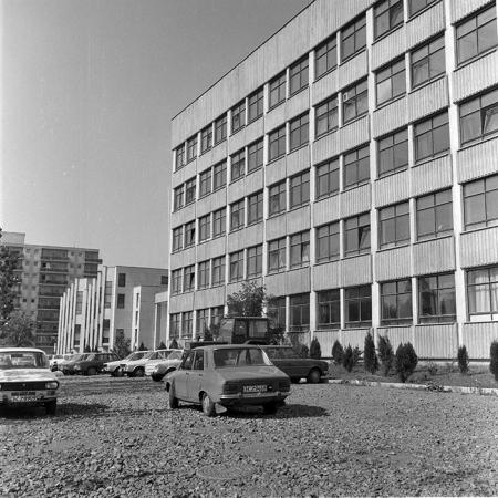 minerva_1982_c3_c5r2_008