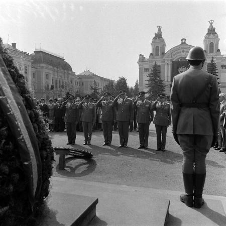 minerva_1985_c1_c8r3_017