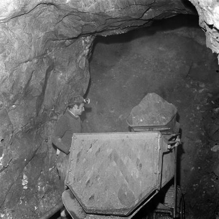 minerva_1985_c1_c9r4_006