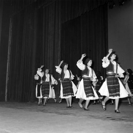 neidentificat|nem azonosított|not identified