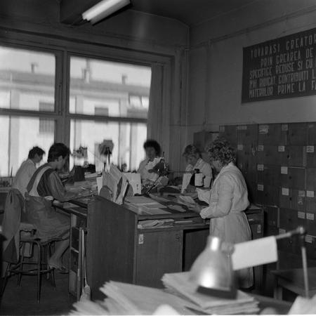 minerva_1986_c2_c4r3_001