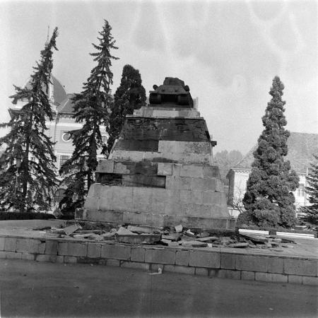 minerva_1987-1991_c2_c3r5_015