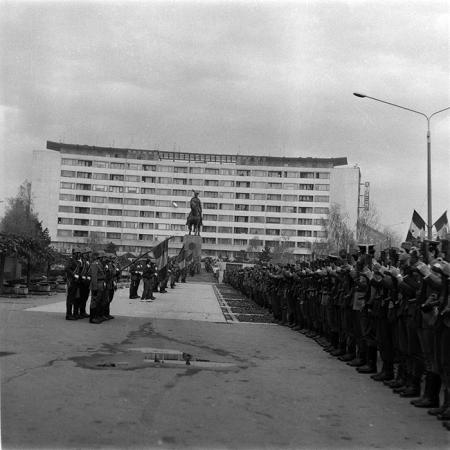 minerva_1987-1991_c2_c3r7_014