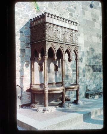 minerva_deak_f_c18-032