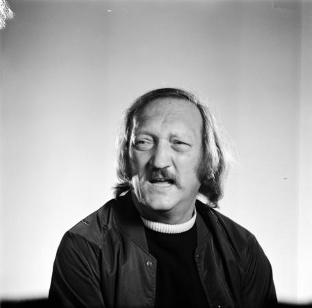 minerva_deak_f_c22_portret_Bence_Ferenc-015