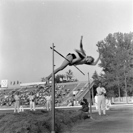 minerva_deak_f_c2_sport-030