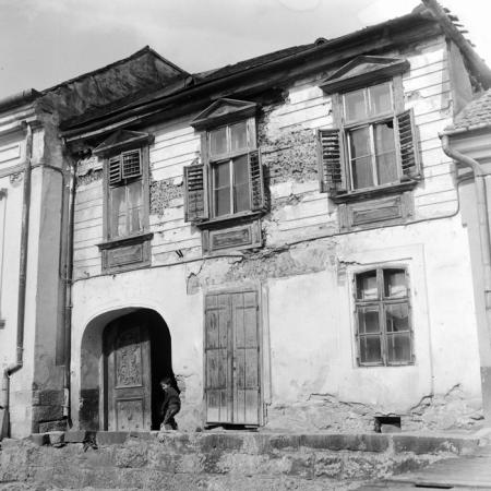 minerva_deak_f_c2_város-245