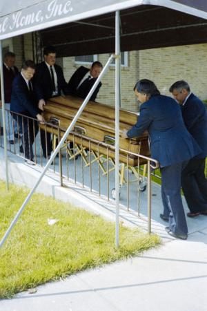 minerva_deak_f_c5_s2_241_bordi_temetes_1988-004