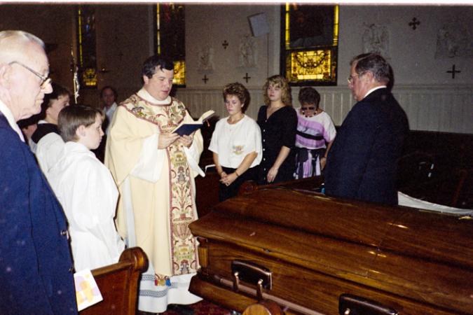 minerva_deak_f_c5_s2_241_bordi_temetes_1988-036